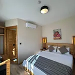 Hotel Konagi *